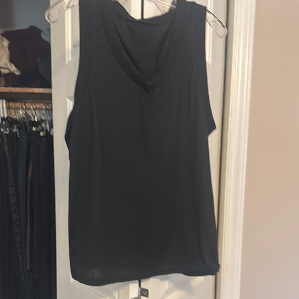 Classic Black Sleeveless Tank Top